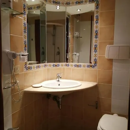 Hotel Parigino 3*
