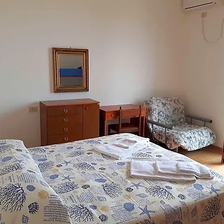 Parigino 3* Палинуро