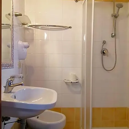 Hotel Parigino Palinuro
