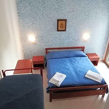 Отель Parigino 3*